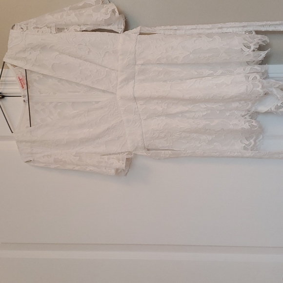 Showpo White Lace Romper - Picture 3 of 9